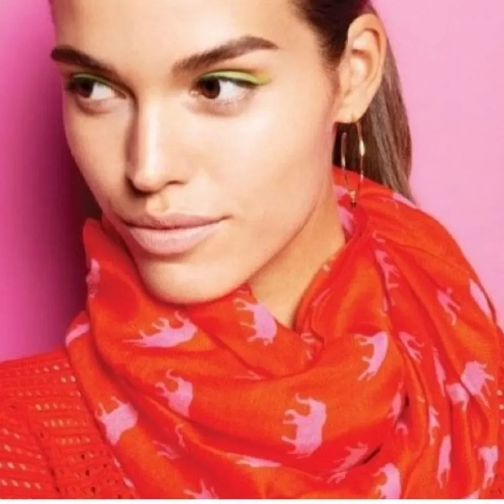 Stella & Dot Lightweight Elephant’s Scarf